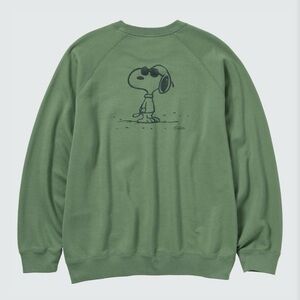 Peanuts X UNIQLO UT 🐶 Men’s Snoopy Graphic Sweatshirt Color 55 GREEN Small EUC